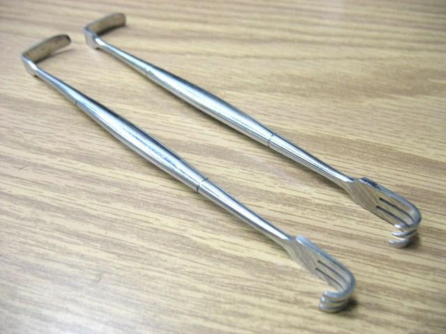 2 SENN RETRACTOR SHARP 6.25" SHARP + BLUNT SURGICAL