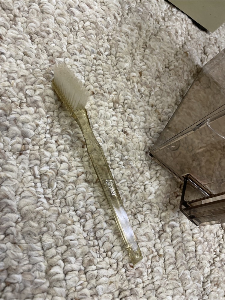 Vintage Oster Automatic Pulp Ejector Juicer