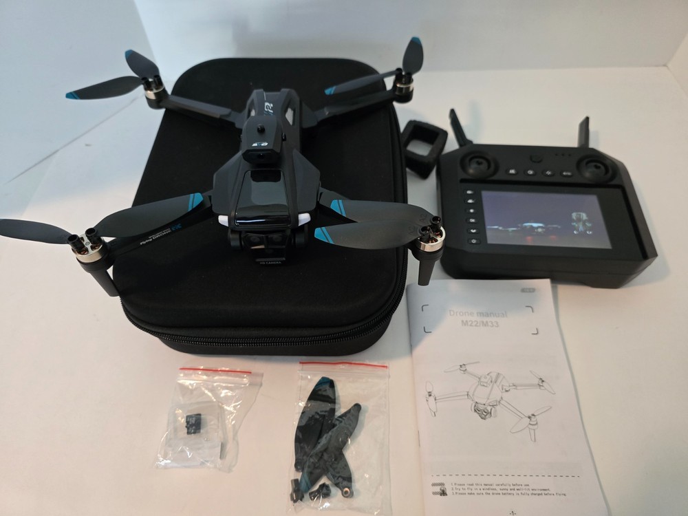 M22 MAX Drone WIFI FPV 4K Dual Camera 4.5" Screen - Needs Battery
