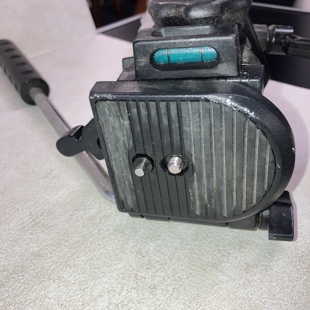 COBRA Eclipse 5000 Tripod (NEW)