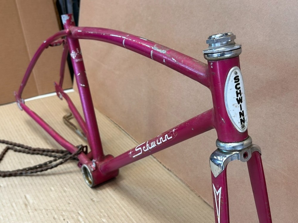 1967 Schwinn Stingray Fastback Violet Frame Repaint