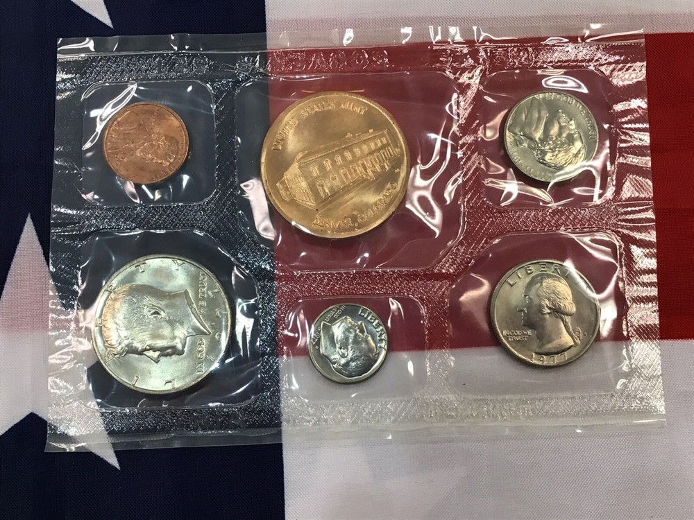 1977-D Official US Mint Souvenir Set as pictured.