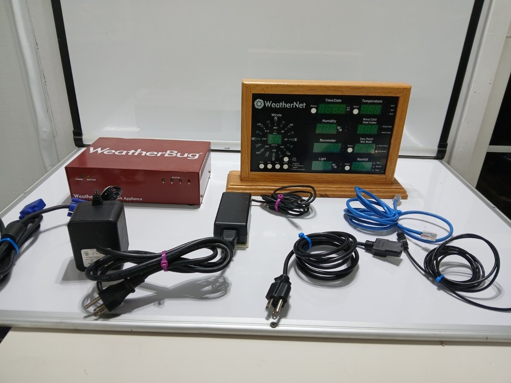 Weather Bug Network Appliance Tracking Station Data Logger Internet Transmitter