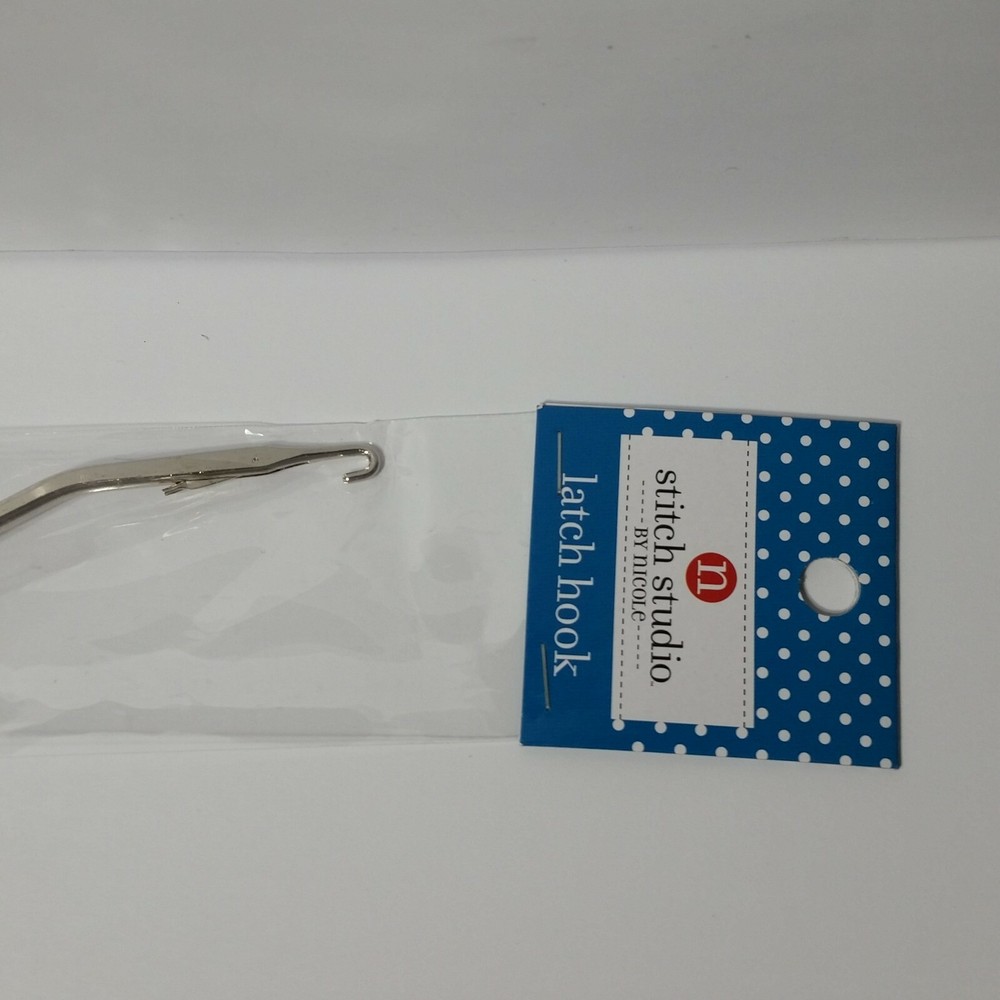 2) Stitch Studio by Nicole 6" Handle Latch Hook