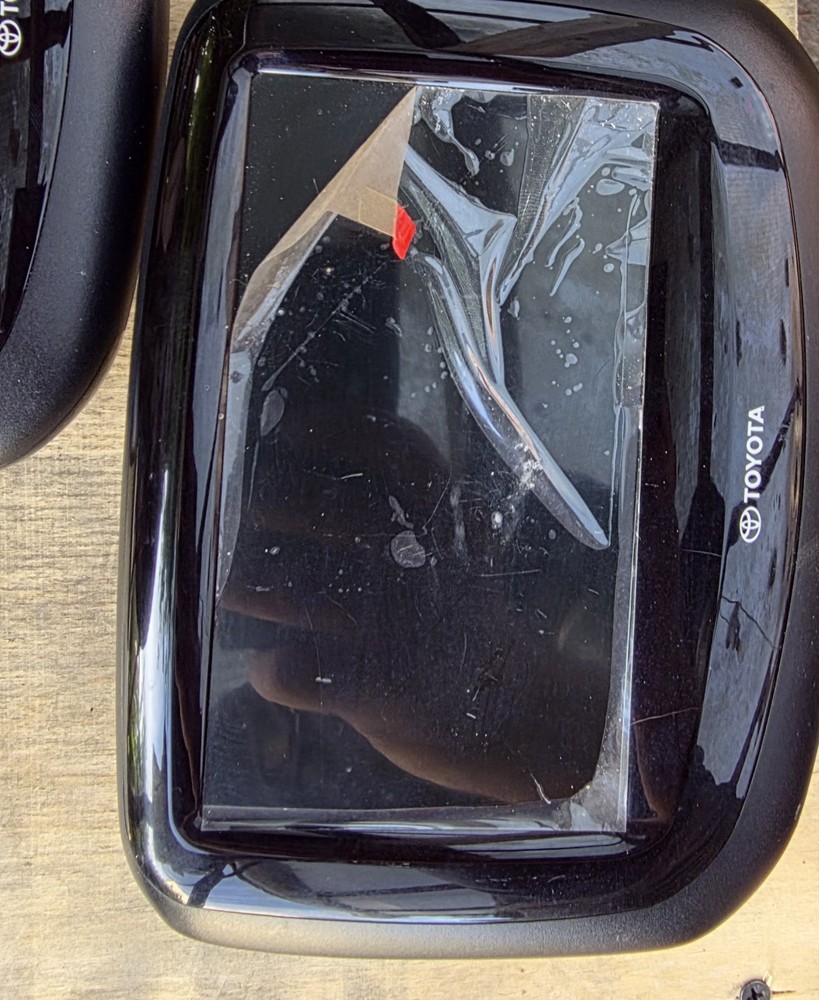 Toyota Rear Internainment System DVD Player 2 Pack