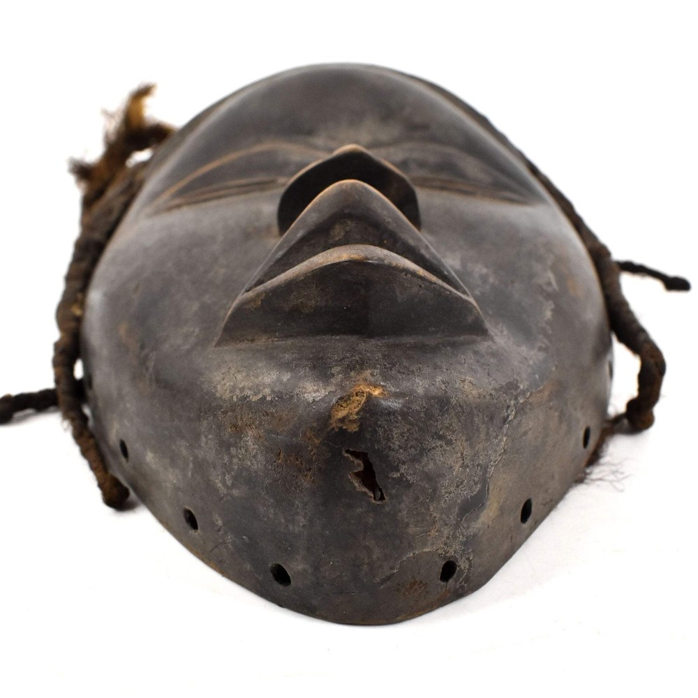 Dan Deangle Mask with Hood Liberia