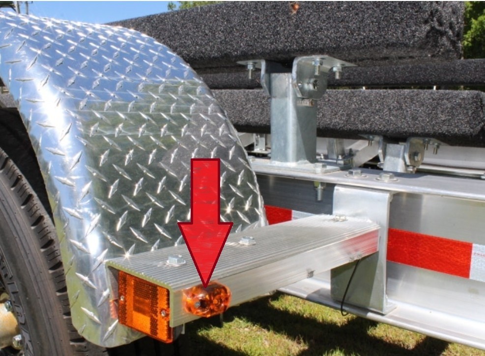 EZ Loader Boat Trailer Amber Clearance Marker Light 250-032128-11