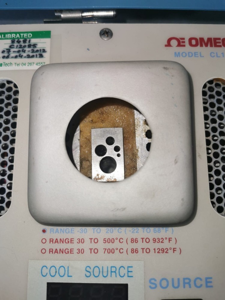OMEGA Model: CL122 Calibration Cool/Heat Source