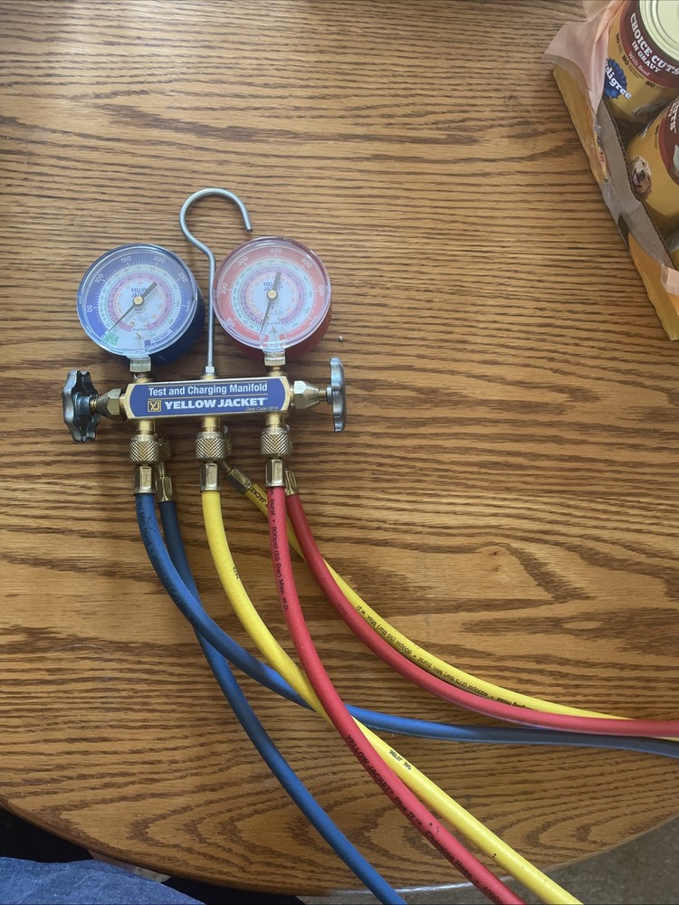 Yellow Jacket Test And Charging Manifold