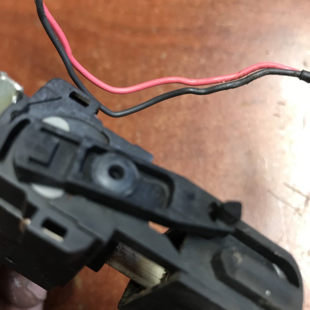 Use OEM Part Power Switch Asembly For Makita 6932FD 14.4v 1/4” Hex Impact/Driver