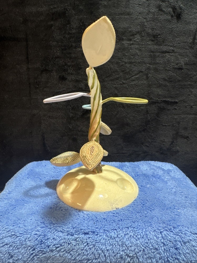 Ceramic Plant Leaf Scuplture