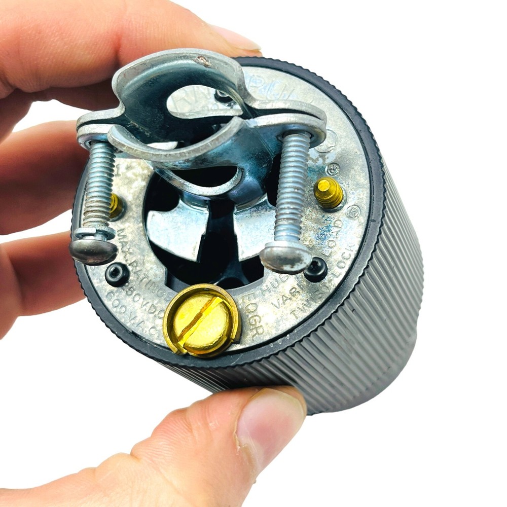 Hubbell 3120985 Twist Lock Turn Pull Plug Connector