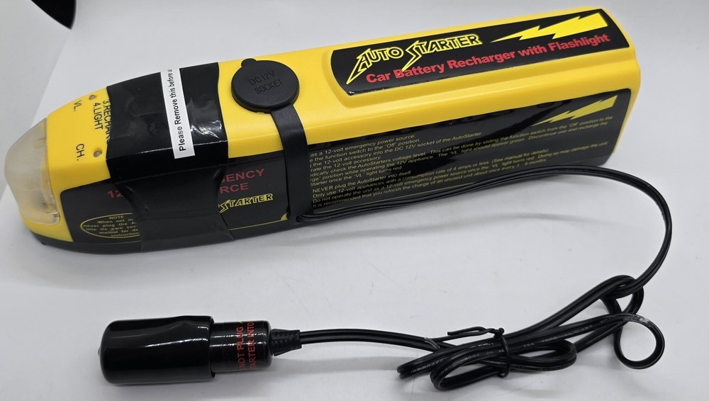 Auto Starter Car Battery Recharger With Flashlight