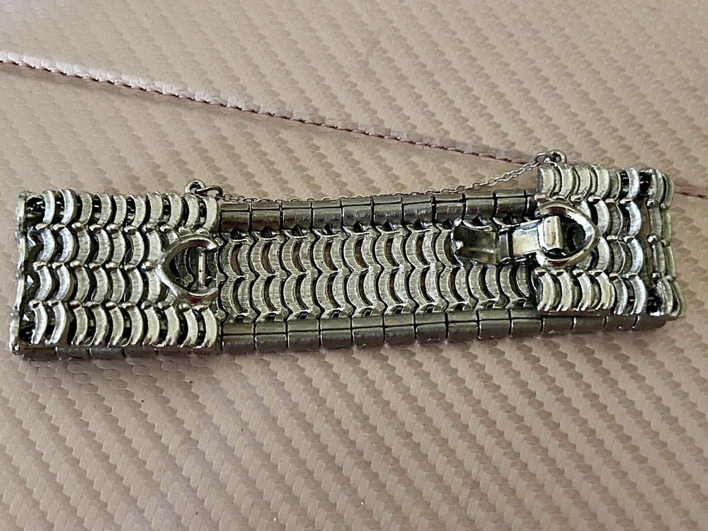 VINTAGE Silver Tone MESH Chain Bracelet