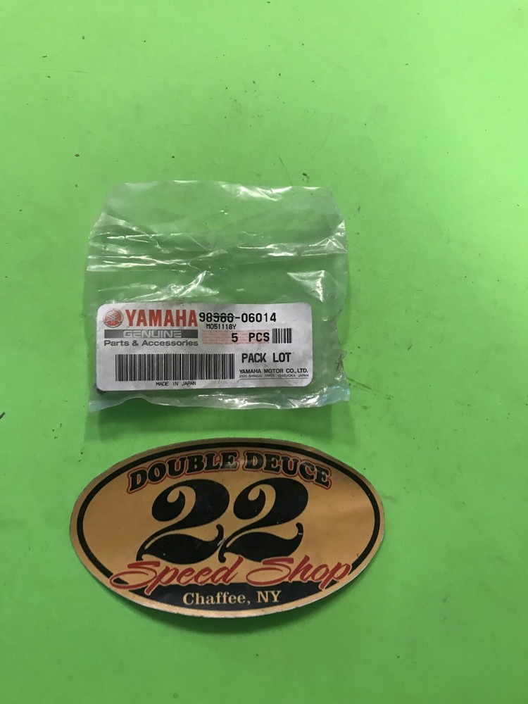 GENUINE Yamaha NOS 98980-06014 SCREW, BIND