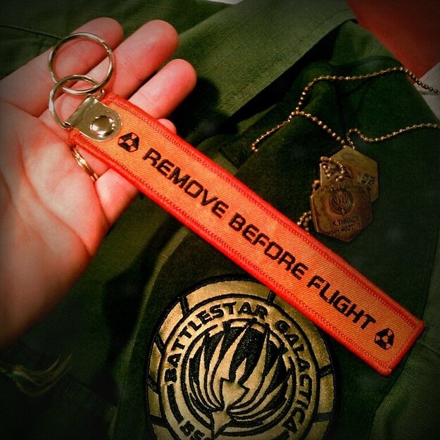 • BATTLESTAR  GALACTICA • BSG • VIPER • REMOVE BEFORE FLIGHT • KEY RINGS •