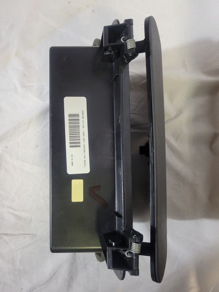 2006-2011 Chevrolet HHR Front Upper Dash Center Storage Compartment