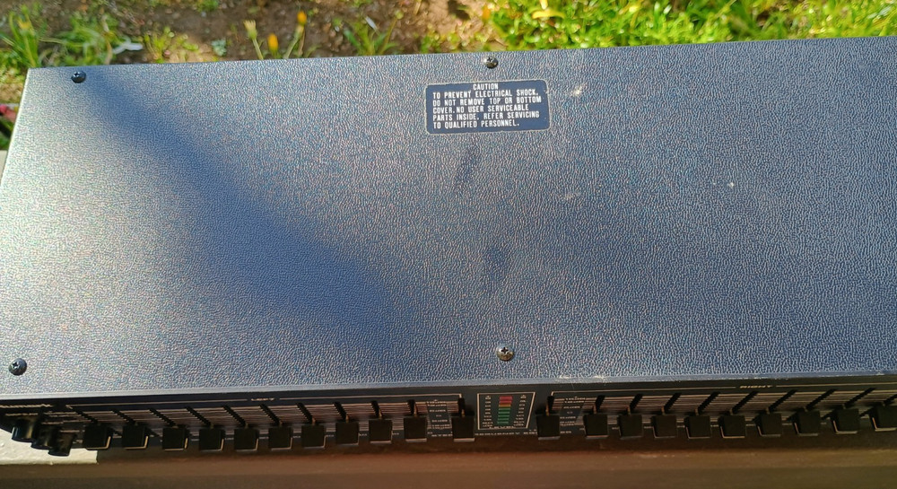 Numark EQ2310 Stereo Frequency Equalizer Tested and Working