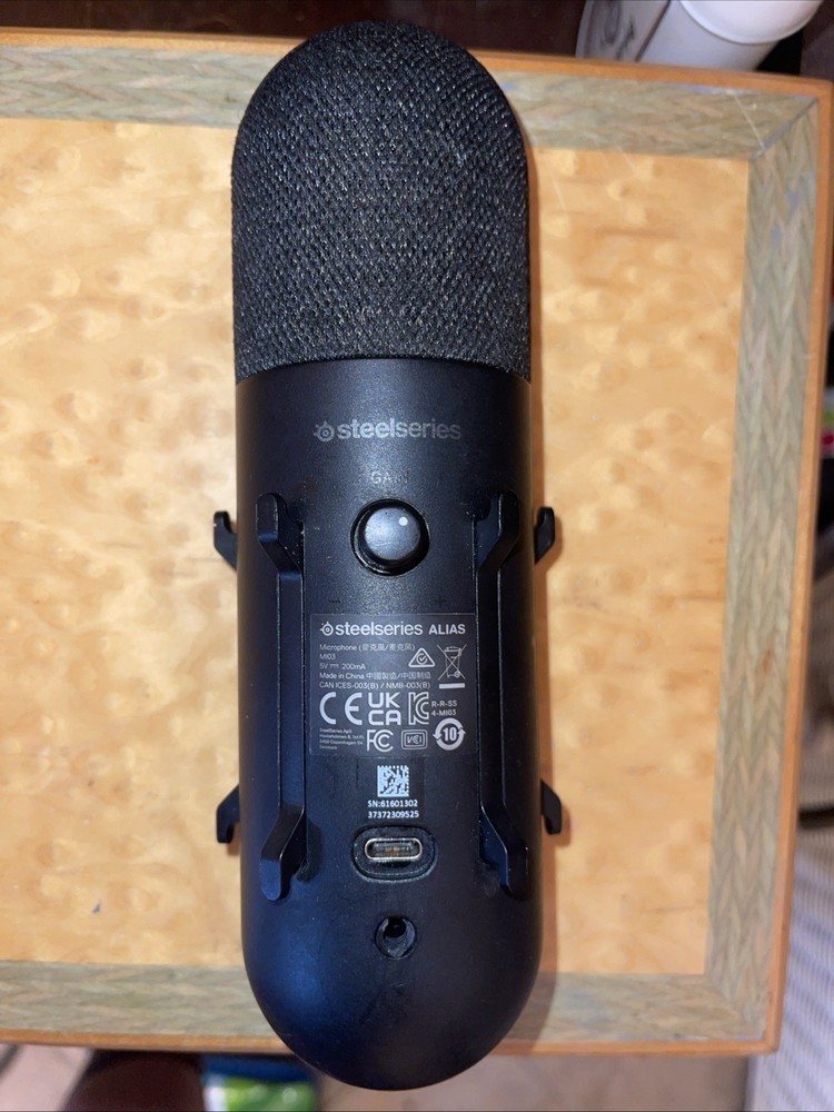 SteelSeries - Alias USB Microphone - Black