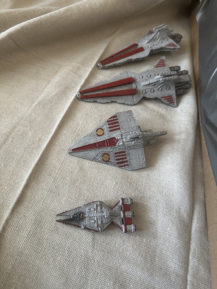 Star Wars armada Aqruitens Light Cruiser