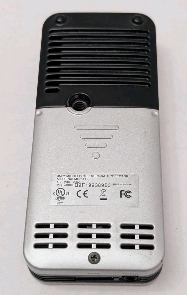 3M Micro Professional Projector MPro110 TESTED & WORKING No VGA CABLE