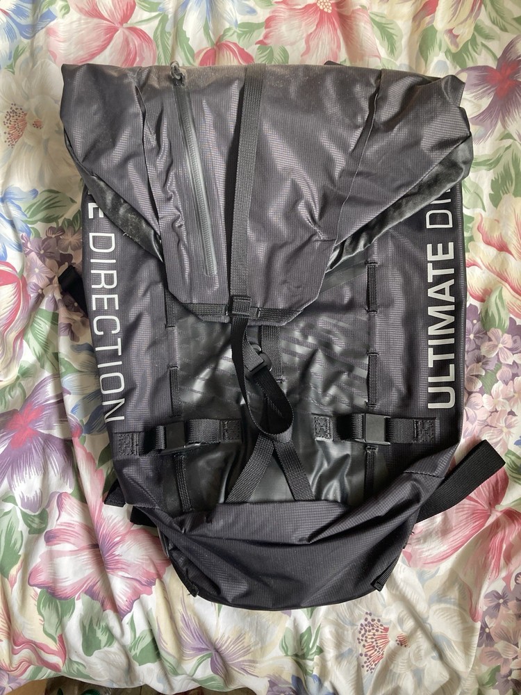 Ultimate Direction Scram Vest Pack size M/L