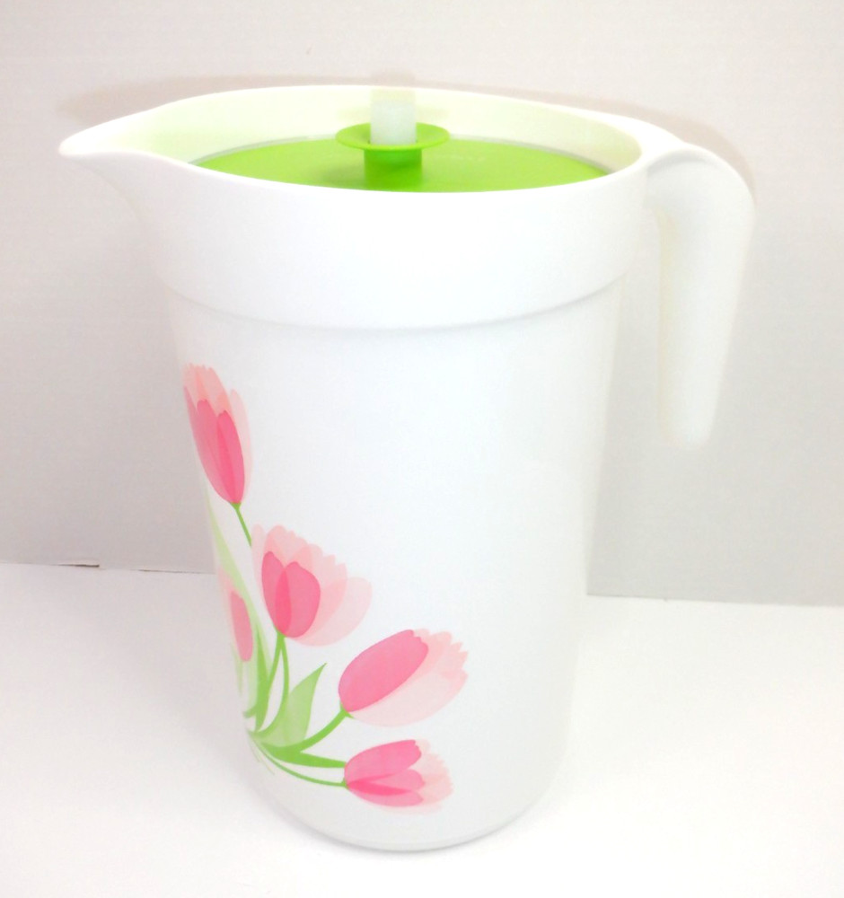 Tupperware Tulip 1 Gallon Pitcher