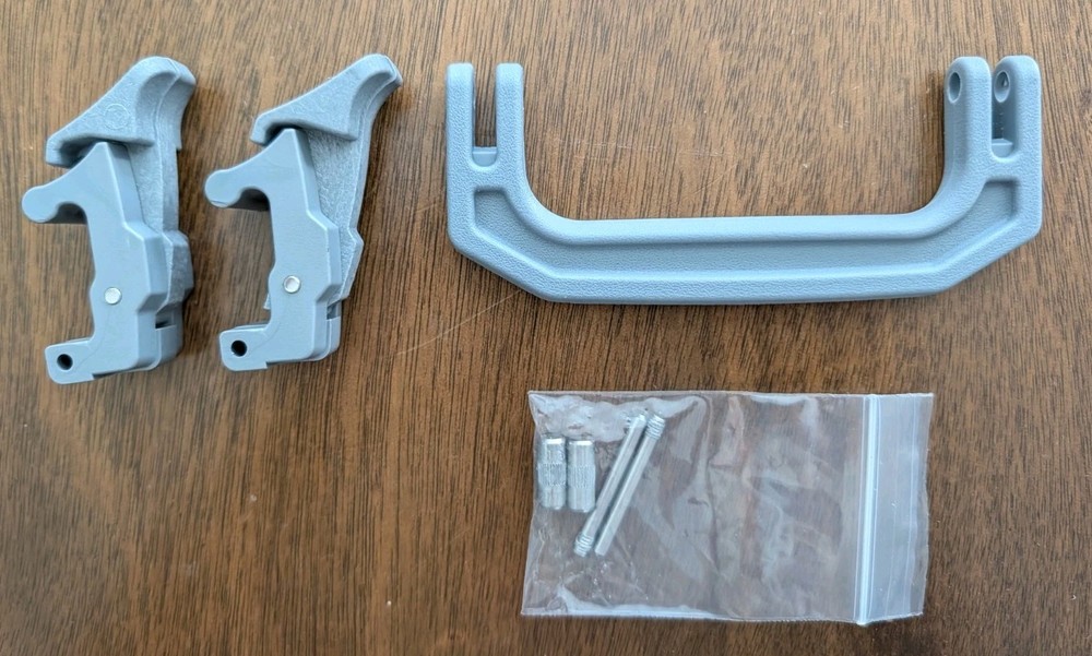 Pelican 1170 Replacement Handle & Latches, Silver (Gray)