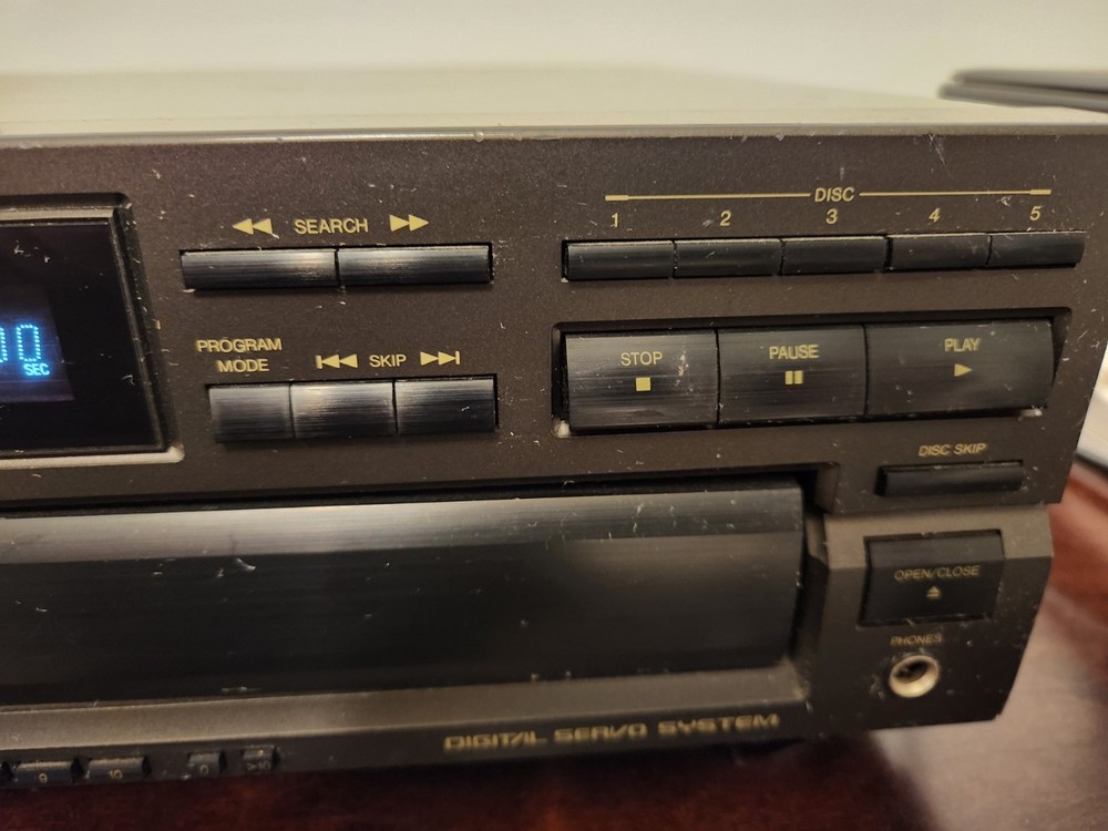 Technics SL-PD947 5 Disc Changer CD Player with Remote