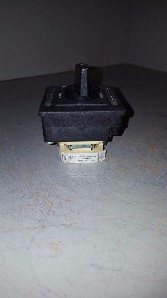 Instrument Transformers Breaker Control w/ NO BRACKETS, L2R48