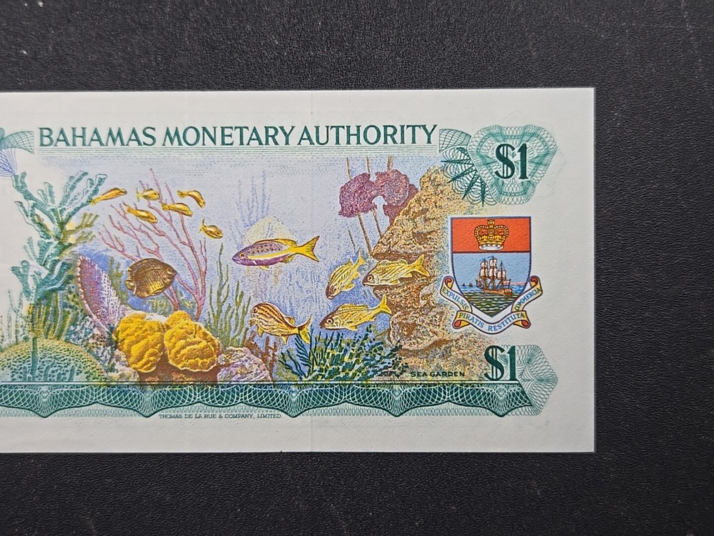 1968 BAHAMAS $1 - Pick# 27a - Solid AU