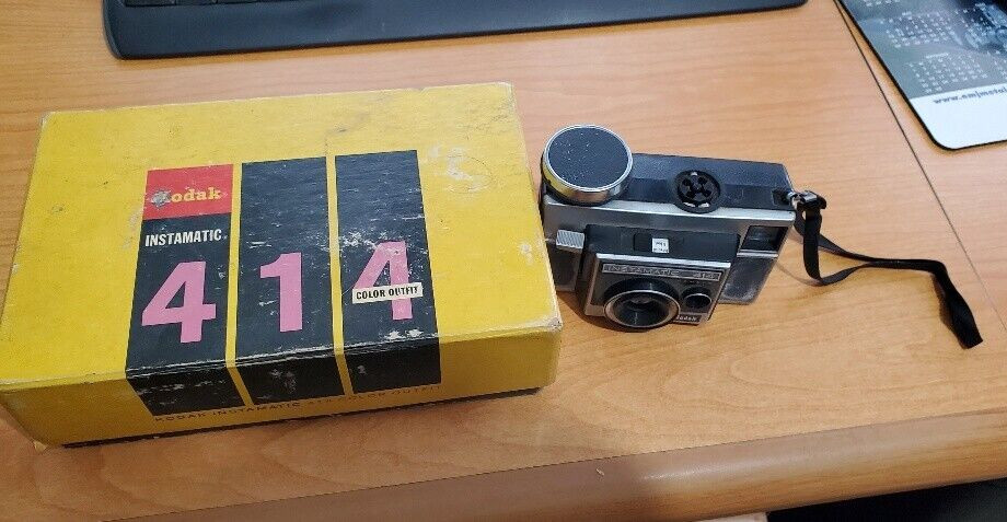 Kodak Vintage 414 Instamatic Camera In Original Box UNTESTED