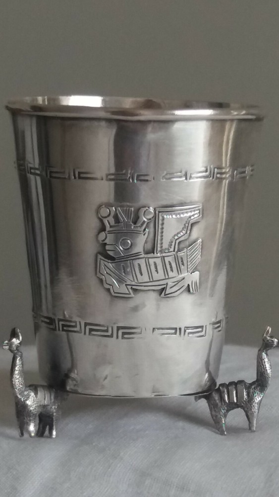 Vintage peruvian 900 silver vase / toothpick holder