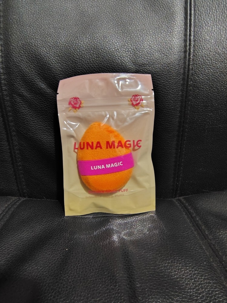 Luna Magic, Double Sided Puff