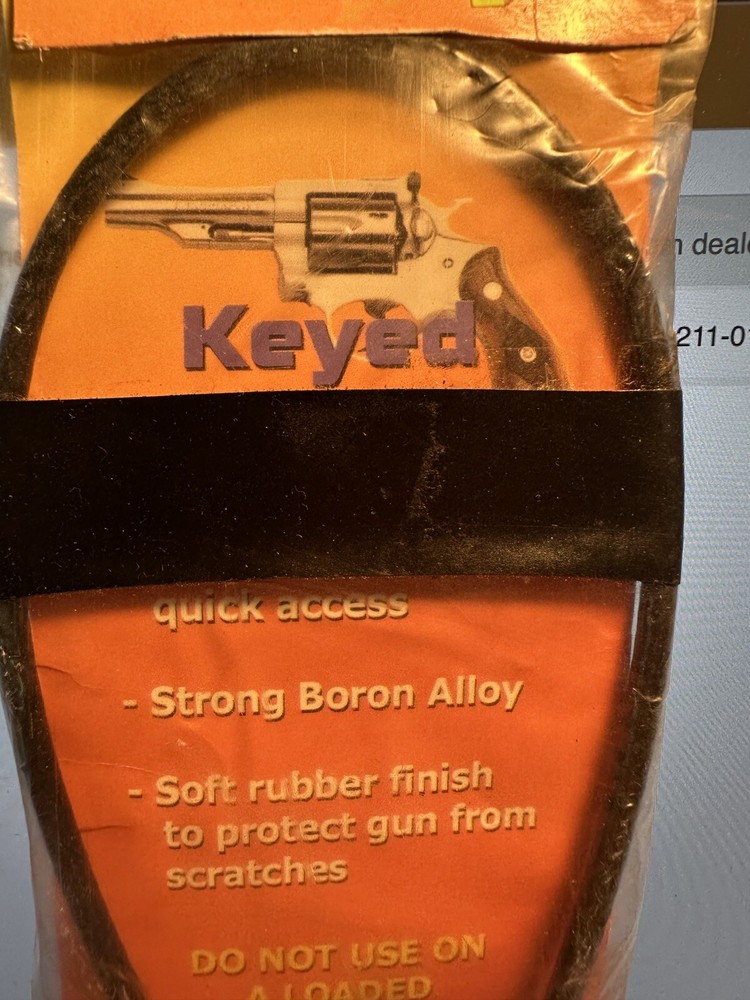 Keyed Cable Lock, Gun
