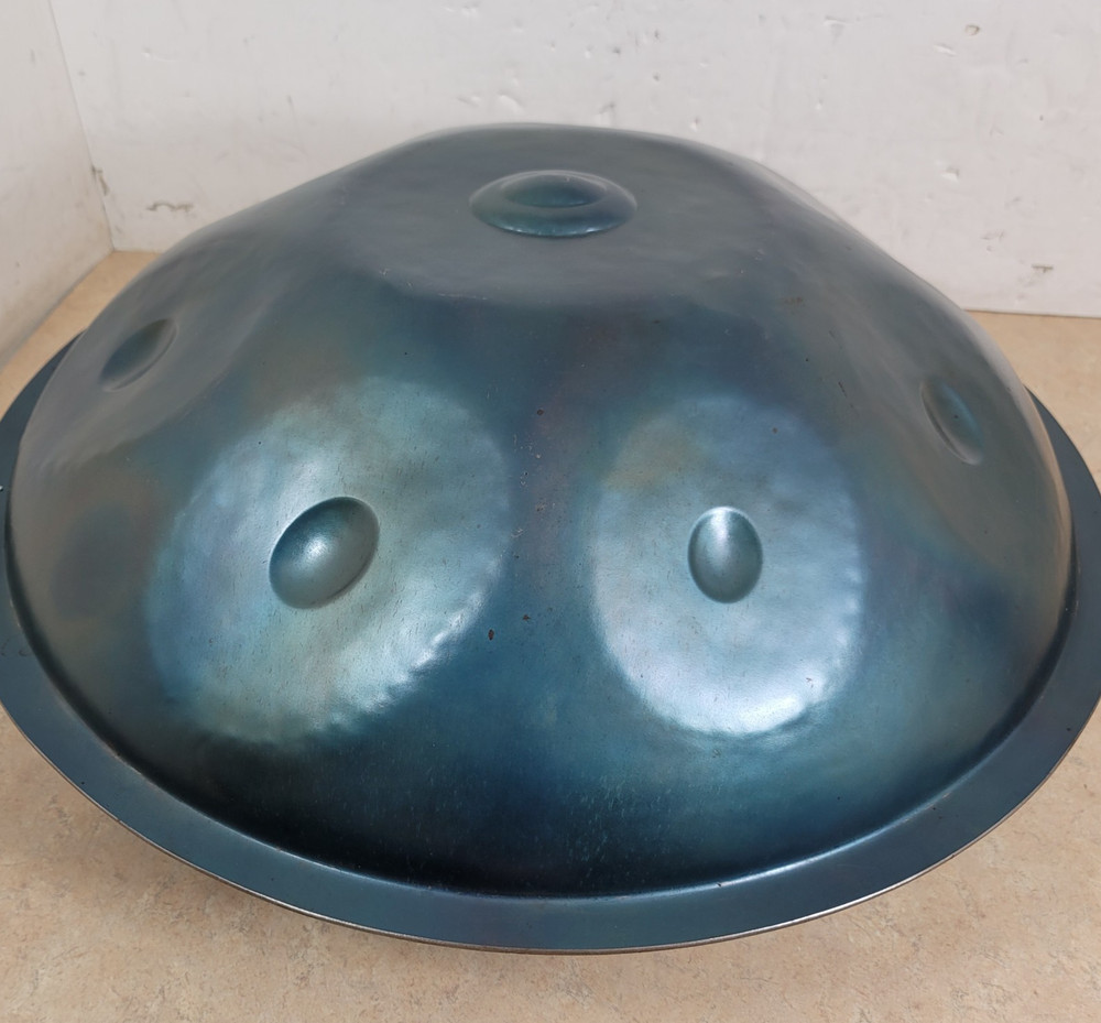 Isthmus Instruments E Minor Handpan