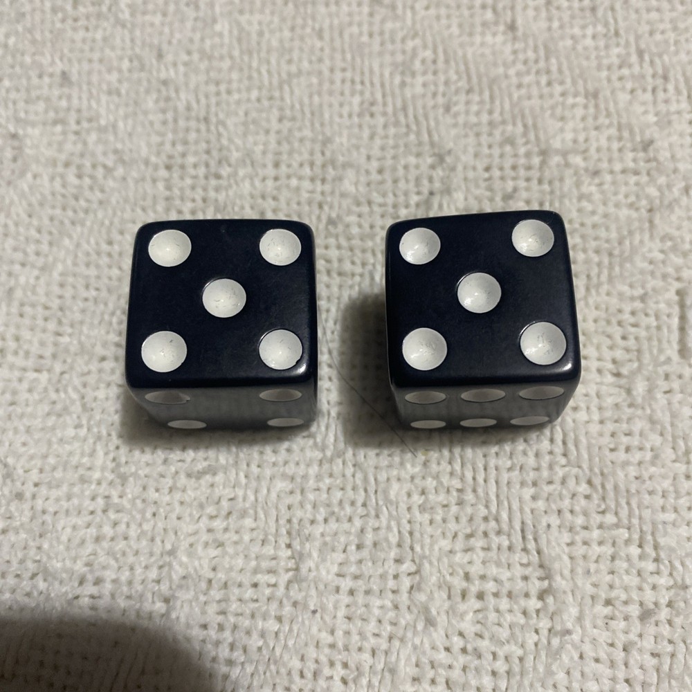 Vintage Bakelite Dice 1” black