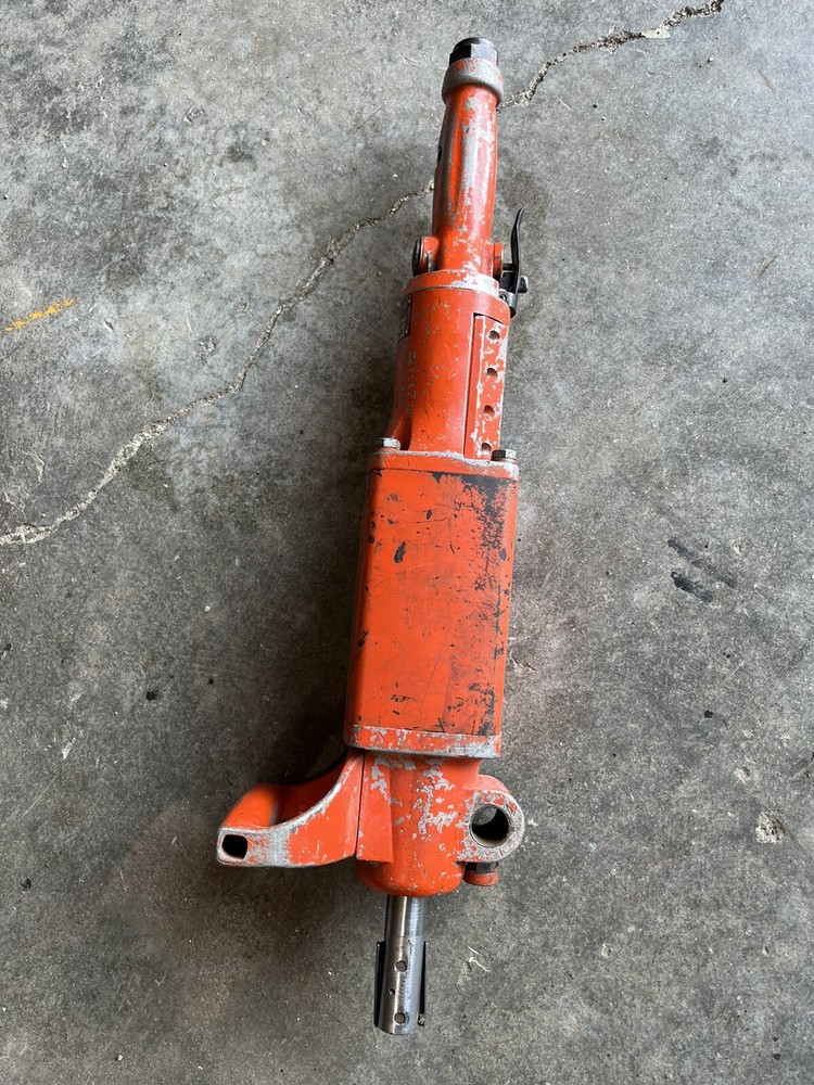 Rockwell Model B Pneumatic Hacksaw.