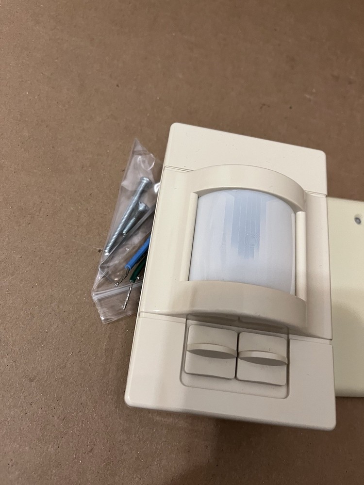 SENSOR SWITCH LWS-2P-I LARGE AREA WALL SWITCH SENSOR WITH 2-POLE, IVORY, NIB