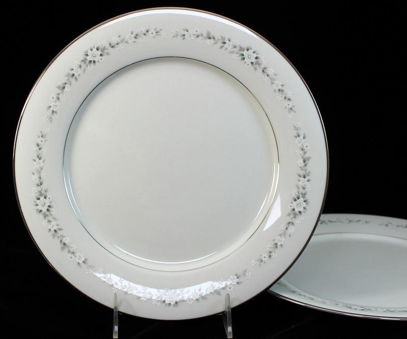Noritake HEATHER 2 Dinner Plates 7548 GOOD CONDITION