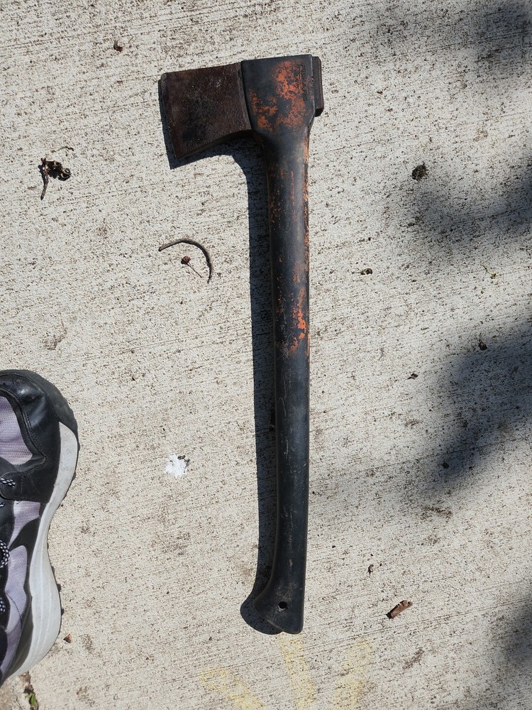 Vintage Fiskars Hatchet Axe With Handle