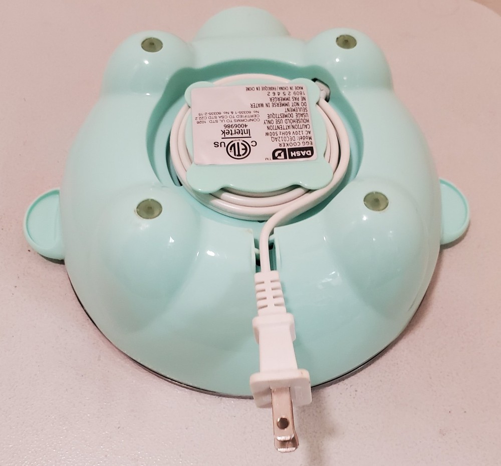 Dash Ultimate Deluxe Egg Cooker – 12-Egg – w/ Bite Trays Light Blue