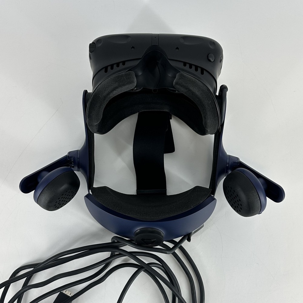 HTC Vive Pro 2 VR Headset w/ Controller/Link Box/Base Stations/USB Cable - Good