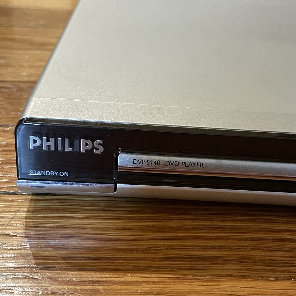 Philips DVP5140/37 Multiformat DVD Player with Remote, AV Cables, Tested