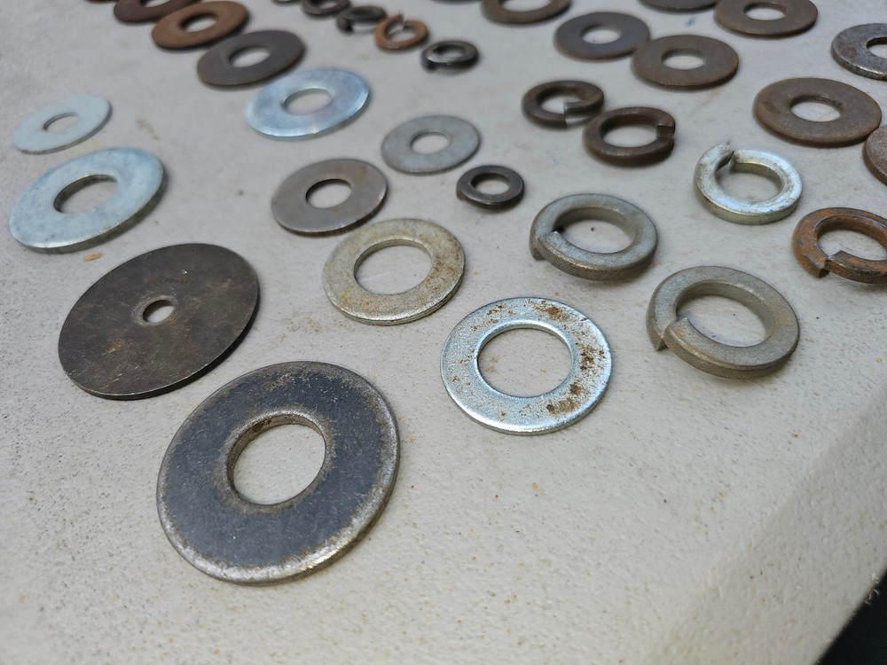 25JJ76 ASSORTED WASHERS, 66 COUNT, GOOD CONDITION