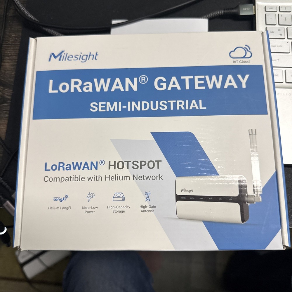 Milesight UG65-L04AF-915M-EA LoRaWAN Gateway - Open Box