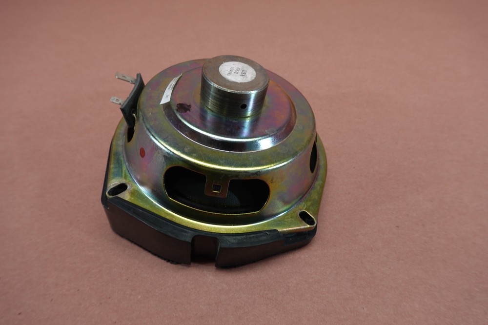 2001-2006 Harley Davidson Electra Glide FLHTCSE Left Front Speaker