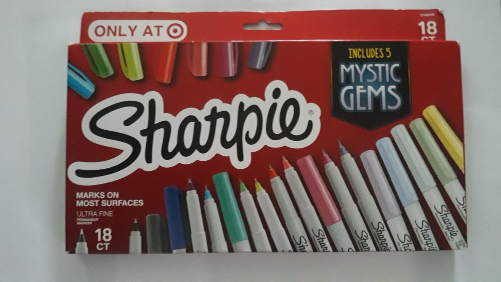 Sharpie Markers Set