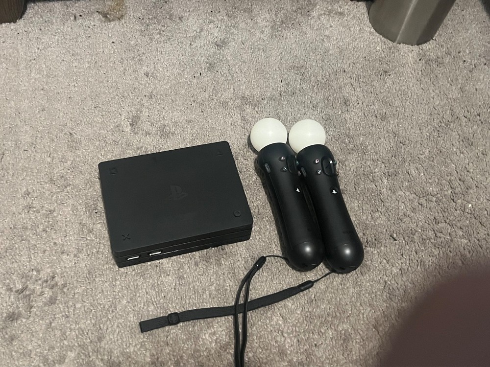 PS4 PSVR 1 Starter Set - Complete In Box, Great Condition