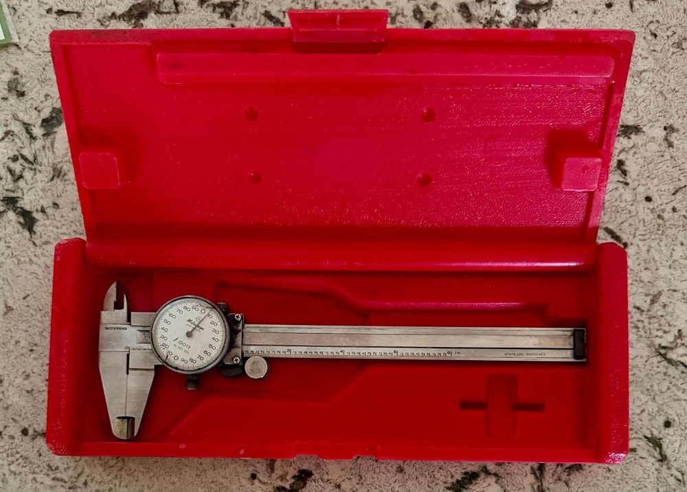 Mitutoyo 505-626 6"  Dial Caliper - with original box
